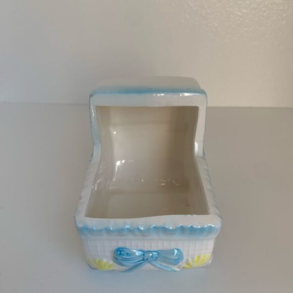 VTG My-Neil Baby Carriage Planter - Picture 4 of 6